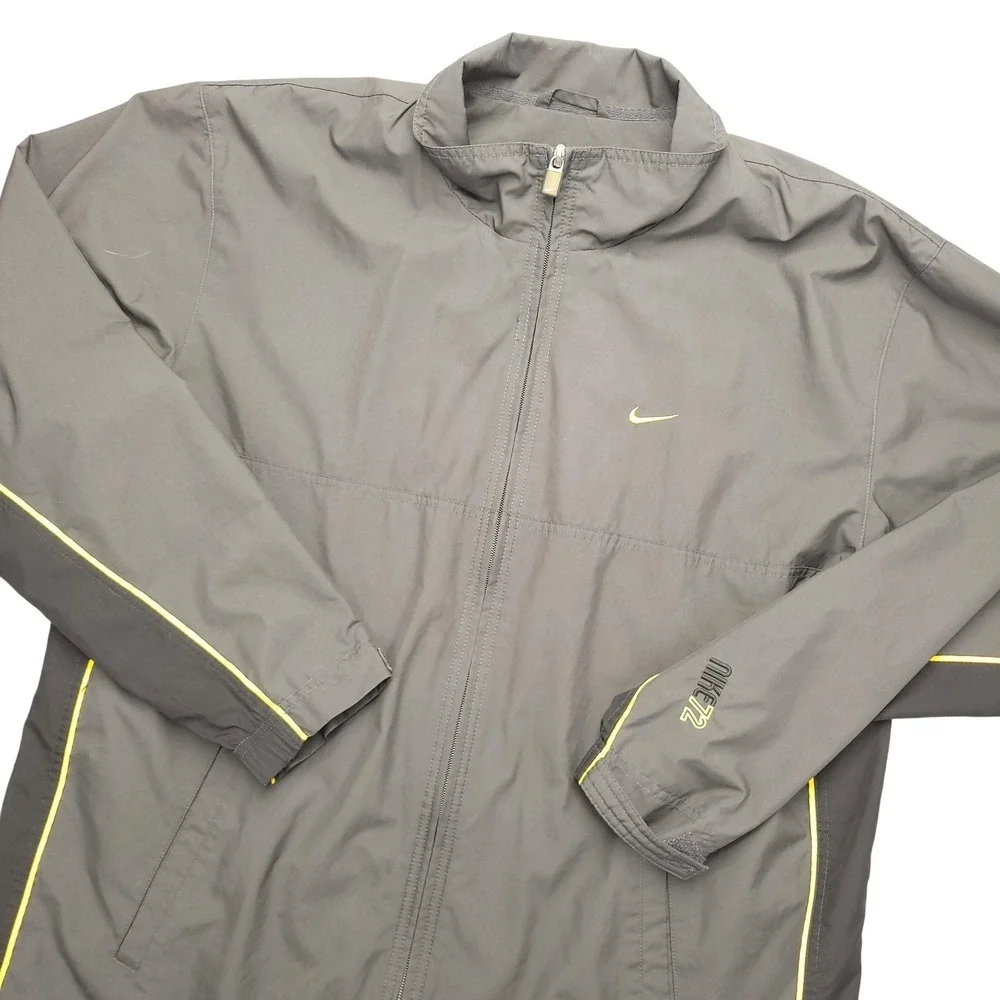 Nike 72 Jacket Mens XL Gray Full Zip Windbreaker Yellow Piping Running Athletic‎
